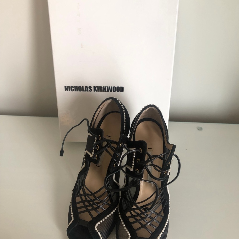 Nicholas Kirkwood Black Lace-Up Women's Shoes